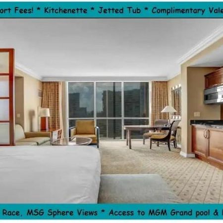 Signature Mgm Suite With Strip And Sphere View Las Vegas Exteriér fotografie