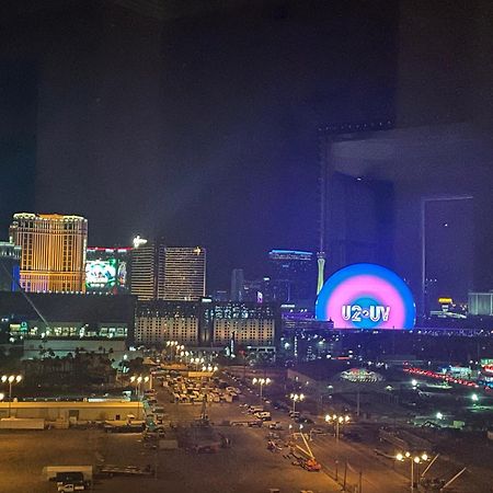 Signature Mgm Suite With Strip And Sphere View Las Vegas Exteriér fotografie